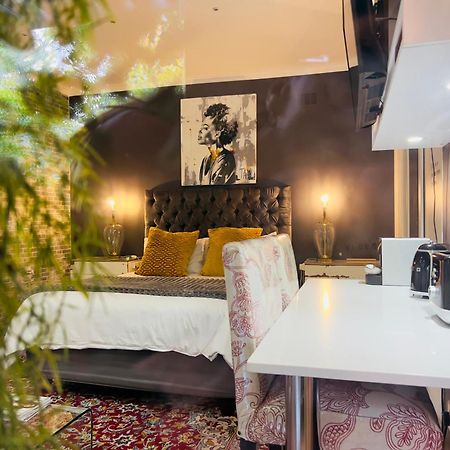 Art-Inspired Bedroom Close To Cbd Mossel Bay Eksteriør billede