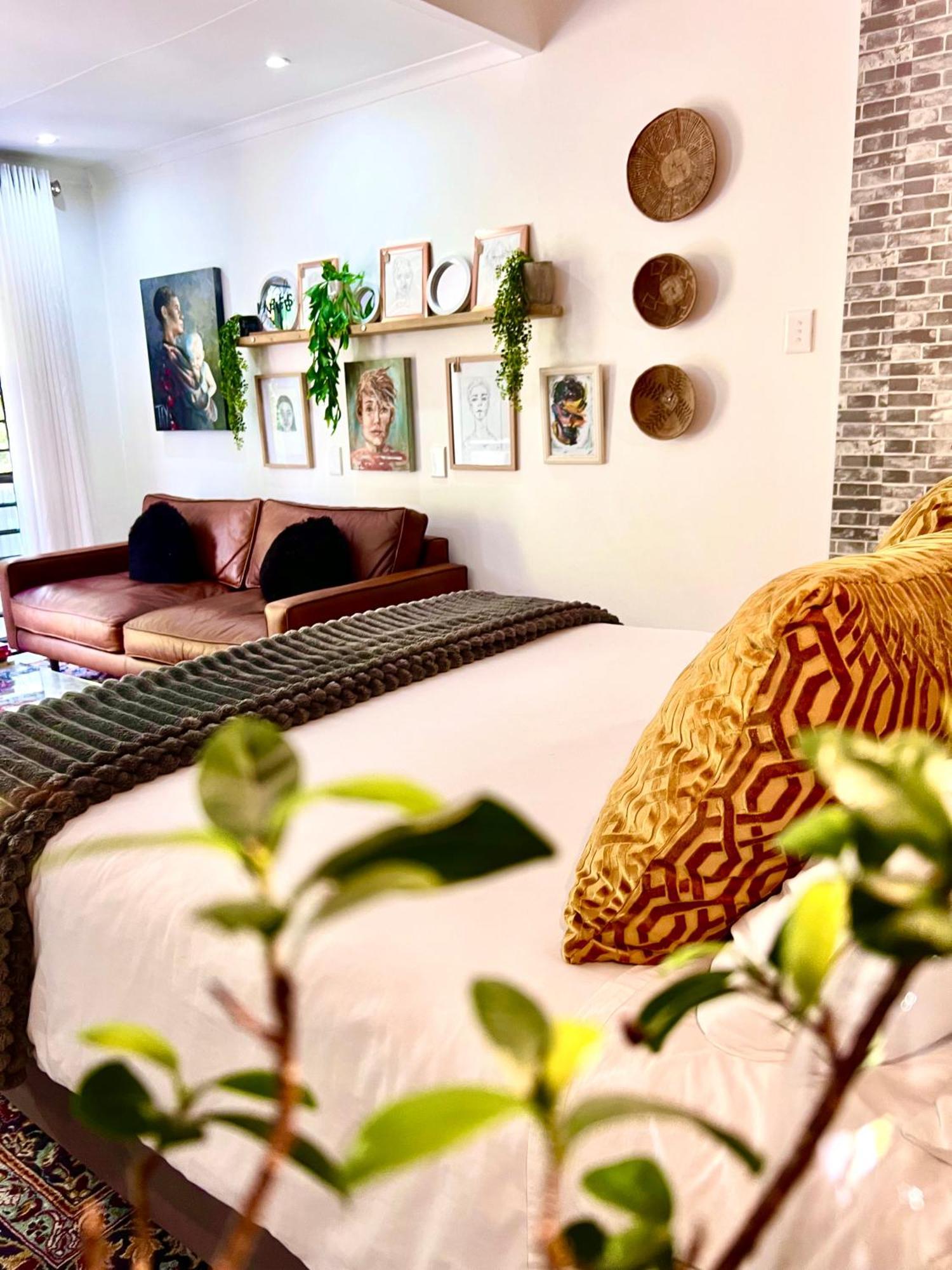 Art-Inspired Bedroom Close To Cbd Mossel Bay Eksteriør billede